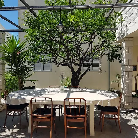 Huljic Apartman *